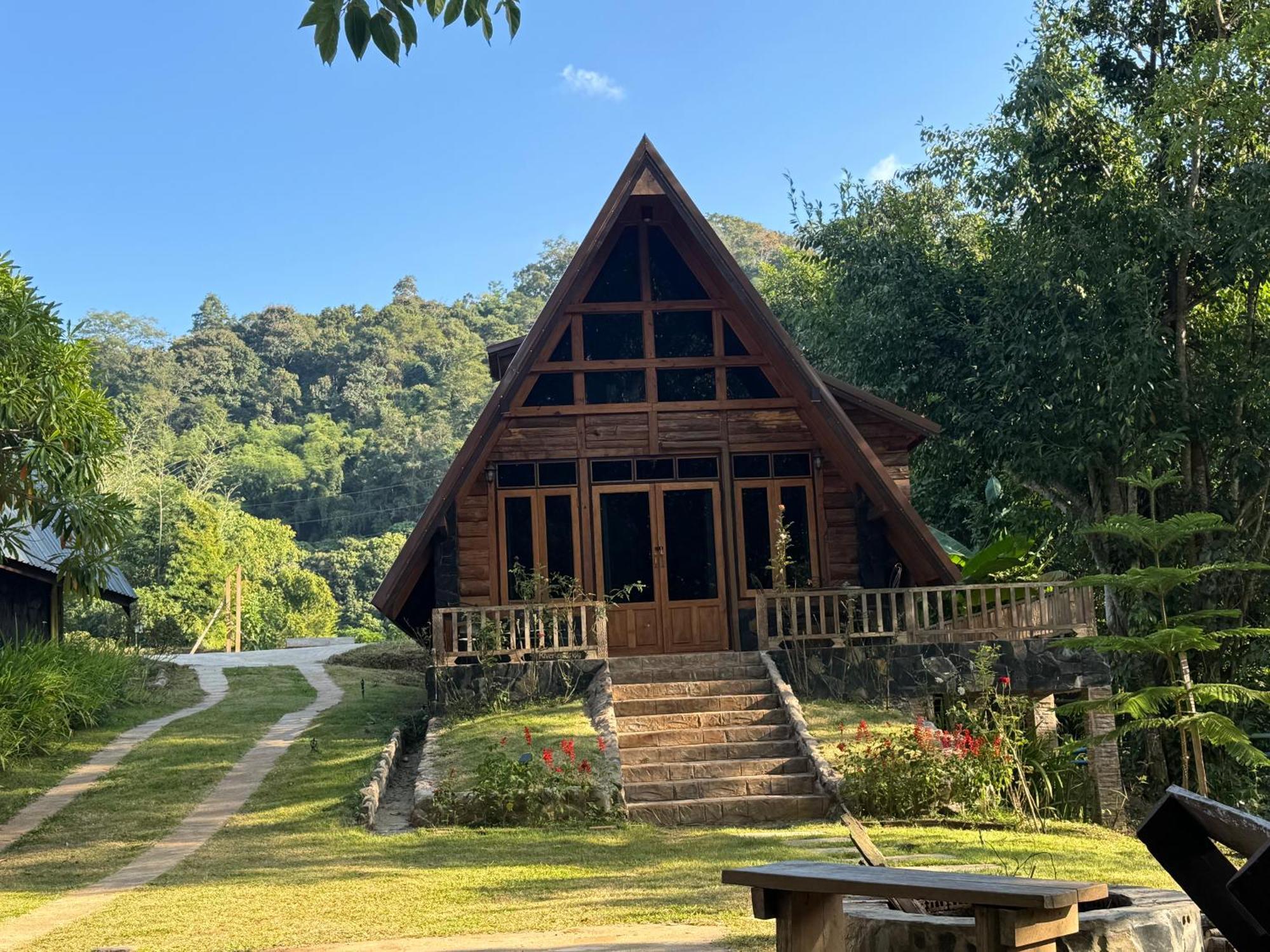 Hotel Ban Kaew Mo Ra Glamping & Restaurant Pang Mapha Zewnętrze zdjęcie