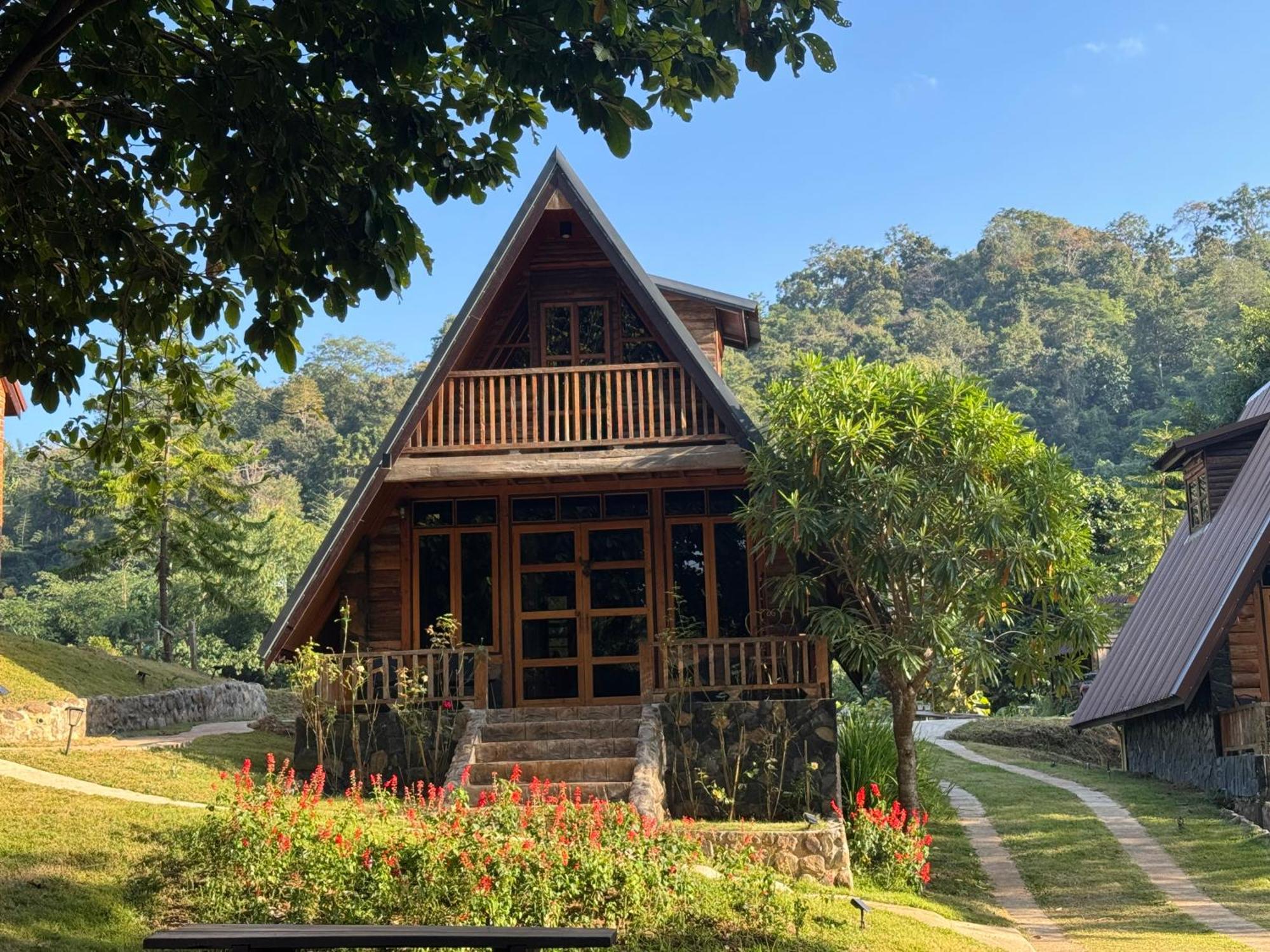 Hotel Ban Kaew Mo Ra Glamping & Restaurant Pang Mapha Zewnętrze zdjęcie